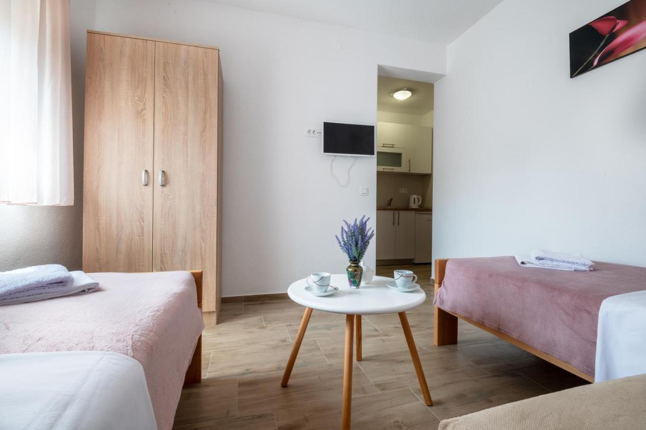 Apartments Glorija Неум Экстерьер фото