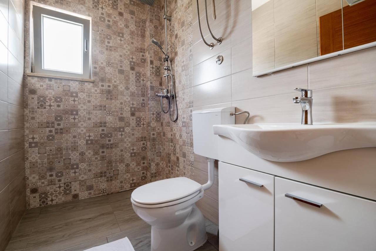 Apartments Glorija Неум Экстерьер фото