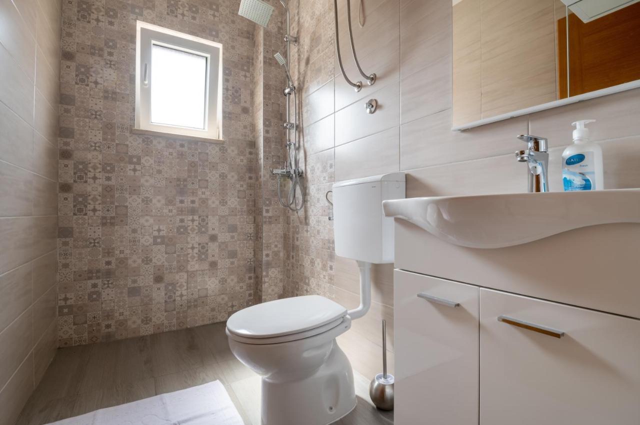 Apartments Glorija Неум Экстерьер фото