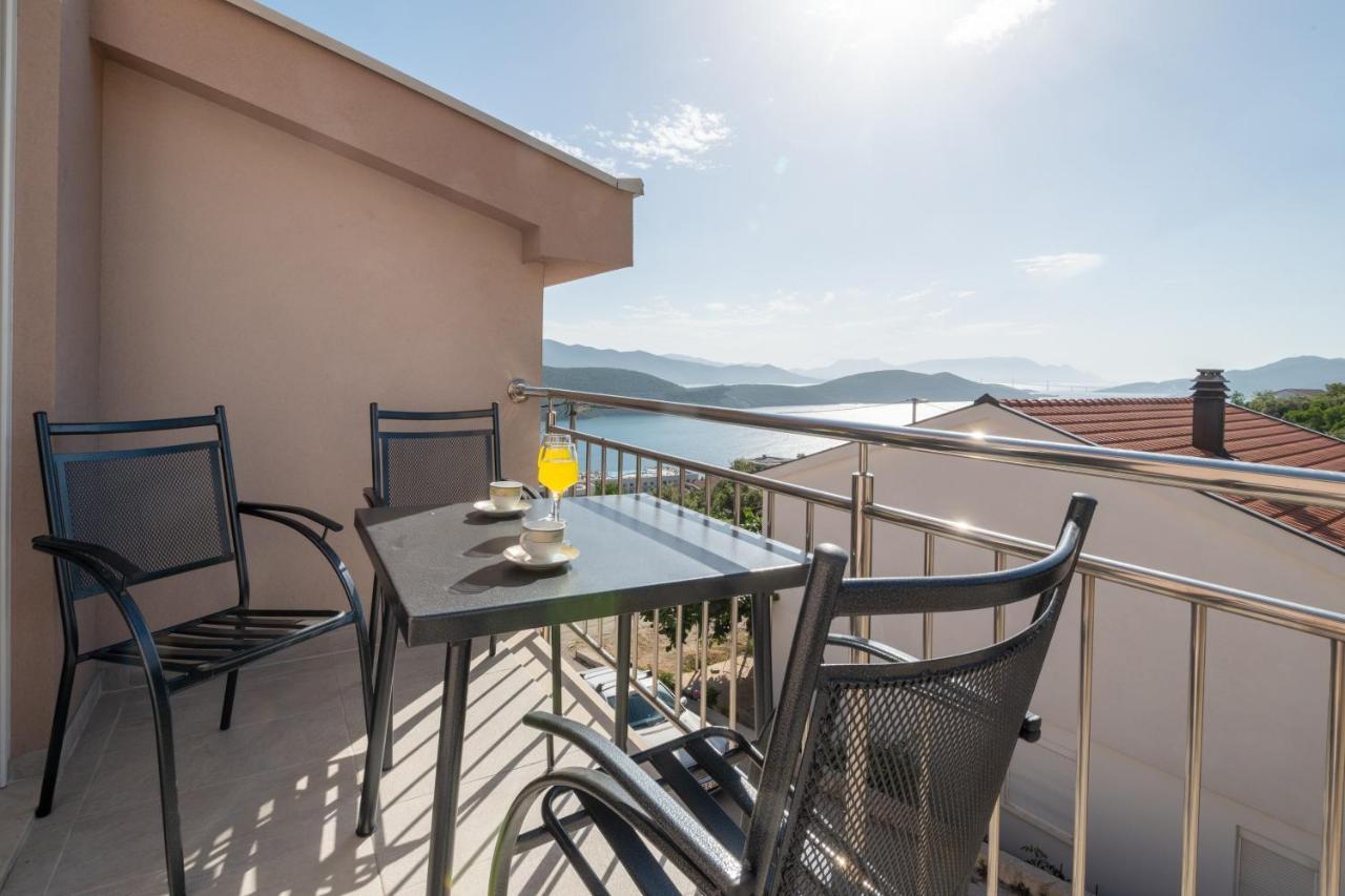 Apartments Glorija Неум Экстерьер фото