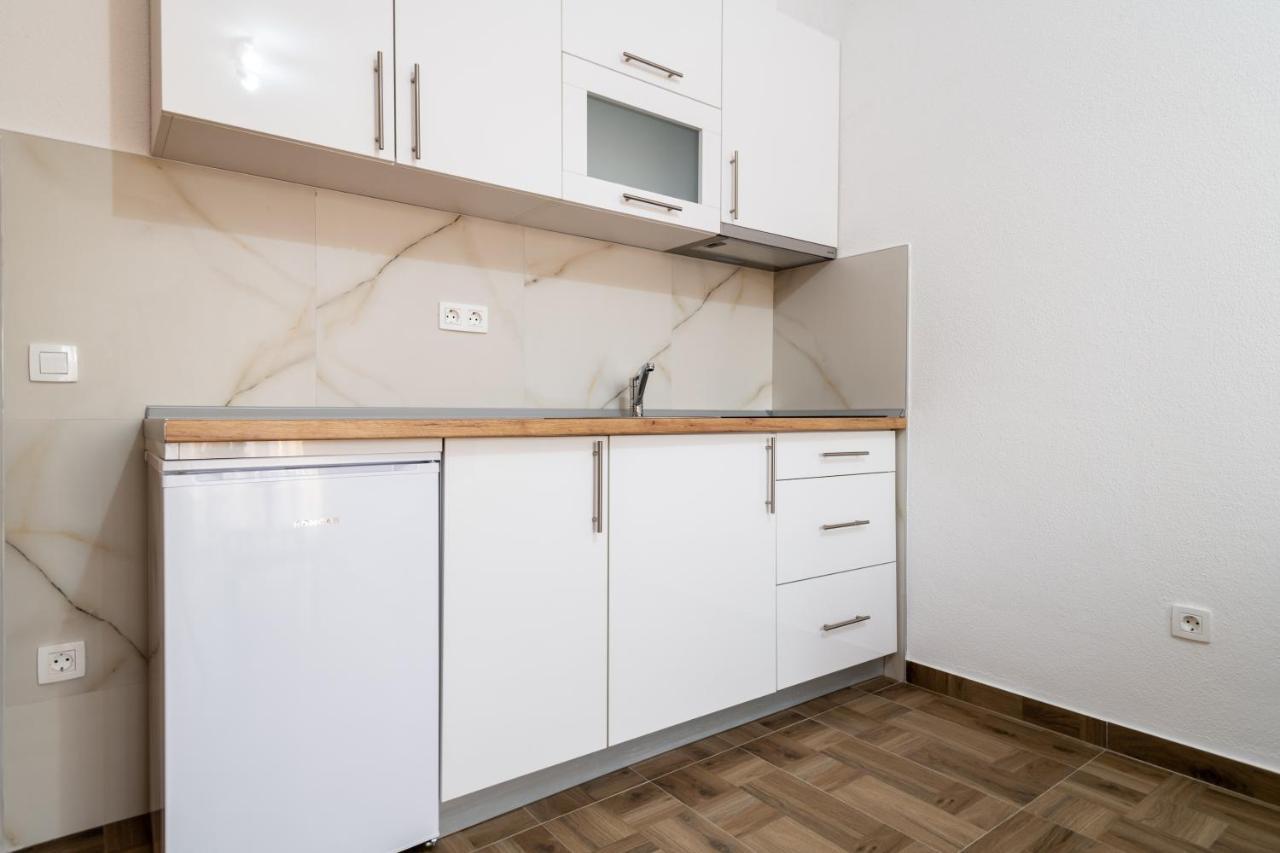 Apartments Glorija Неум Экстерьер фото